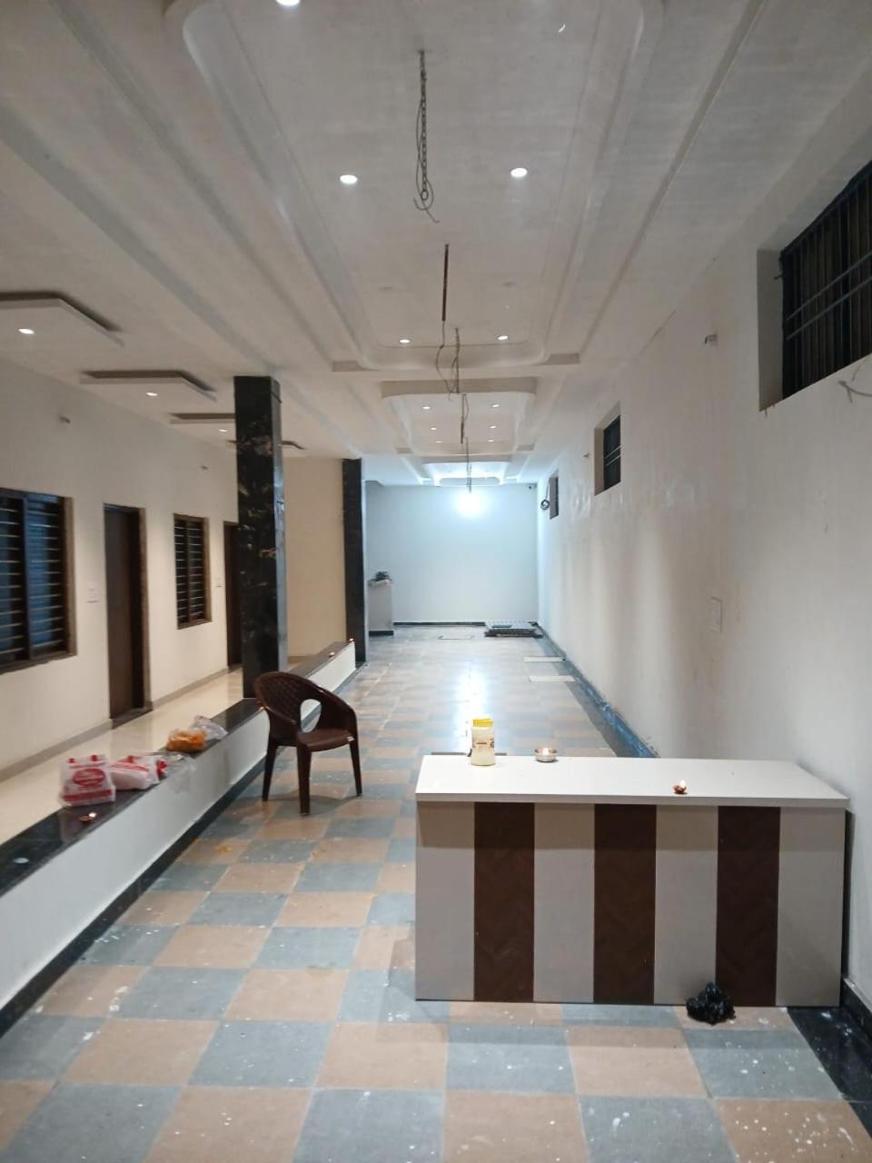 Hotel Jaipur In, Jatipura Parikrama Marg Near Mukharvind Temple Govardhan Экстерьер фото